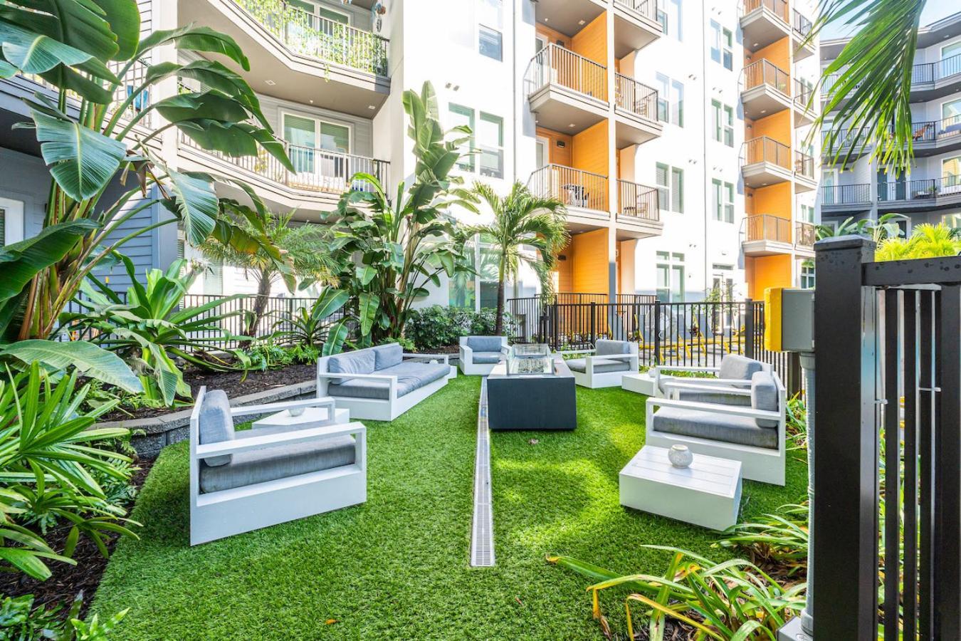 Апартаменты Tropical Field 1 Bed In Downtown With Free Parking Сент-Питерсберг Экстерьер фото