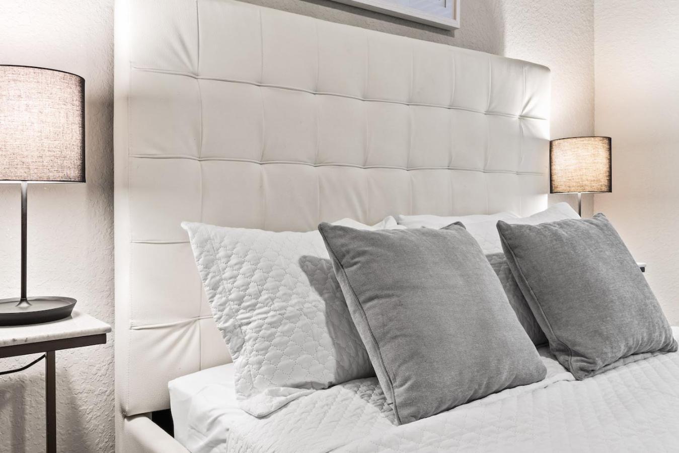 Апартаменты Tropical Field 1 Bed In Downtown With Free Parking Сент-Питерсберг Экстерьер фото