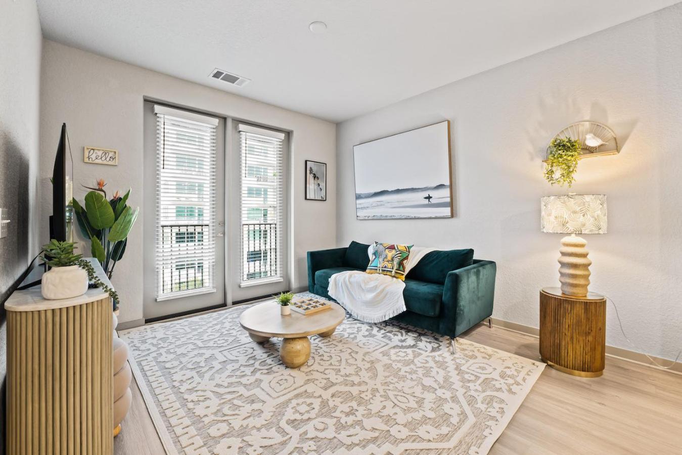 Апартаменты Tropical Field 1 Bed In Downtown With Free Parking Сент-Питерсберг Экстерьер фото